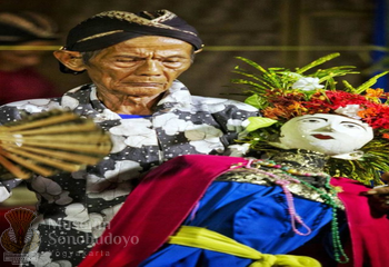 Kesenian Rakyat Kejawen, Nini Thowong